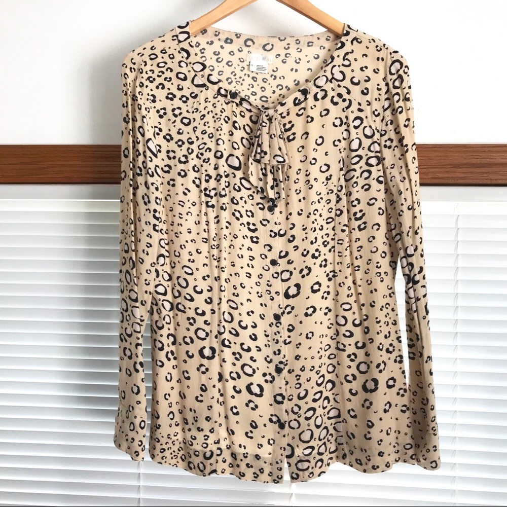 Leopard print top